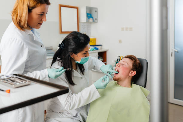 Best Emergency Care for Gum Disease in Lifornia City, CA